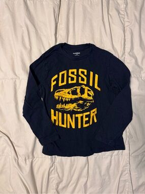 Old Navy Navy Long-Sleeve Tee with Yellow "Fossil Hunter" Graphic